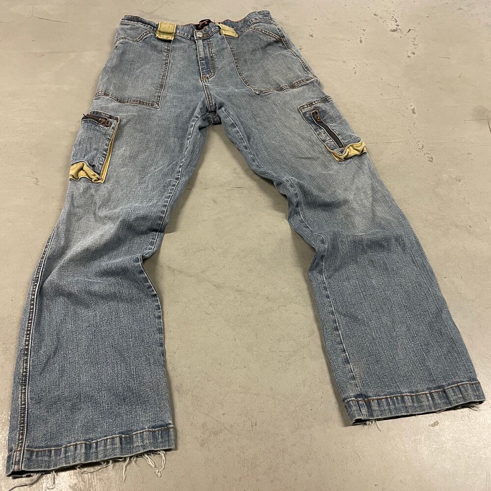 Vintage Y2K V2 cargo bootcut jeans 34x30
